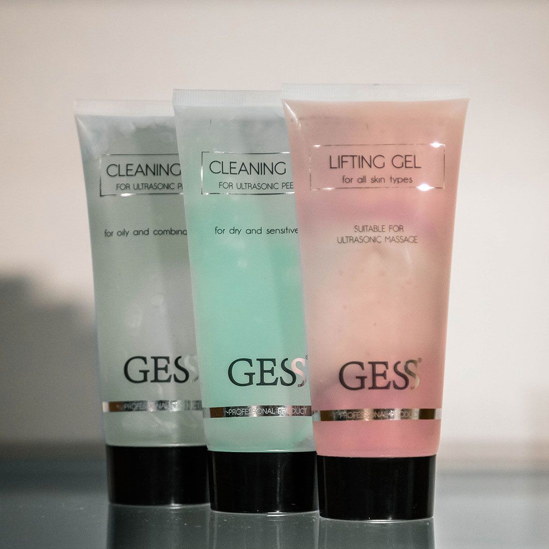 Гель лифтинг. Гель Gess. Гель Gess 997. Гель Gess для ультразвуковой чистки. Gess-995 Cleaning Gel очищающий гель для жирной / комбинированной кожи (150 мл.